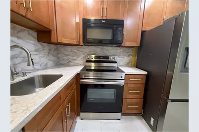 3071 NW 47th Terrace #319, Lauderdale Lakes, FL 33313 - Photo 4