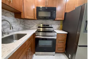 3071 NW 47th Terrace, Lauderdale Lakes, FL 33313 - Photo 4