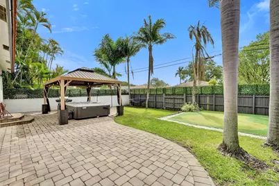 210 SE Park Street, Dania Beach, FL 33004 - Photo 10