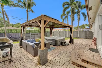 210 SE Park Street, Dania Beach, FL 33004 - Photo 32