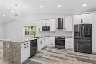 1070 NW 53rd St, Lighthouse Point, FL 33064 - Photo 2