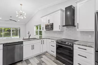 1070 NW 53rd Street, Lighthouse Point, FL 33064 - Photo 8