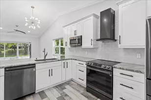 1070 NW 53rd St, Lighthouse Point, FL 33064 - Photo 8