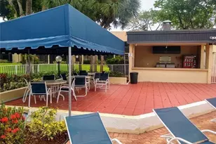 2051 SW 15th St, Deerfield Beach, FL 33442 - Photo 12