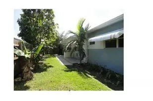 618 SW 8th St, Hallandale Beach, FL 33009 - Photo 2