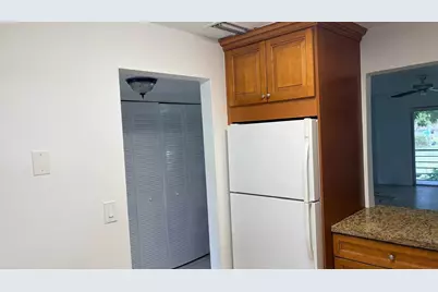 5515 N Lakewood Circle #122, Margate, FL 33063 - Photo 2