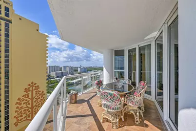 16425 Collins Avenue #2011, Sunny Isles Beach, FL 33160 - Photo 4