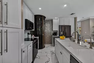 1215 NE 1st St, Fort Lauderdale, FL 33301 - Photo 60