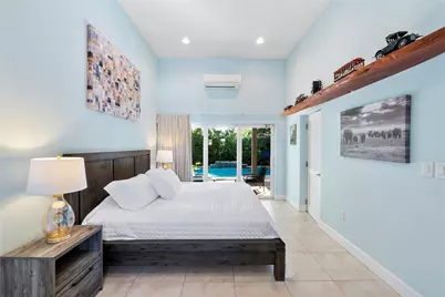 2716 NE 10th Terrace, Fort Lauderdale, FL 33334 - Photo 10