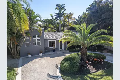 2716 NE 10th Terrace, Wilton Manors, FL 33334 - Photo 2