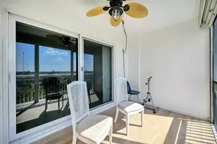 4400 Hillcrest Dr, Hollywood, FL 33021 - Photo 8