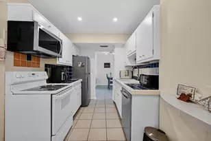 4400 Hillcrest Dr, Hollywood, FL 33021 - Photo 38