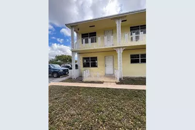 5400 Hollywood Boulevard #1, Hollywood, FL 33021 - Photo 8