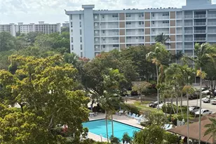 2940 N Course Dr, Pompano Beach, FL 33069 - Photo 4