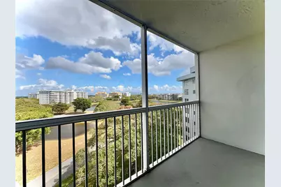 2940 N Course Drive #810, Pompano Beach, FL 33069 - Photo 10
