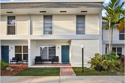 3331 Farragut Street #8d, Hollywood, FL 33021 - Photo 2