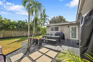 818 NE 18th St, Fort Lauderdale, FL 33305 - Photo 26