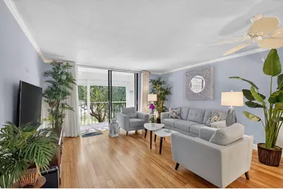 5250 Las Verdes Circle #313, Delray Beach, FL 33484 - Photo 10