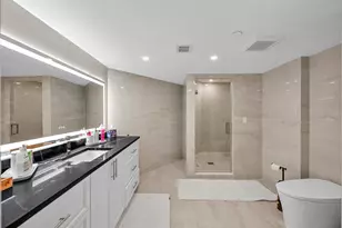 19667 Turnberry Way, Miami, FL 33180 - Photo 28