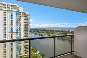 19667 Turnberry Way, Miami, FL 33180 - Photo 20