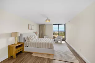 19667 Turnberry Way, Miami, FL 33180 - Photo 24