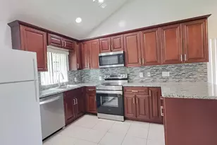 2652 Riverside Dr, Coral Springs, FL 33065 - Photo 4