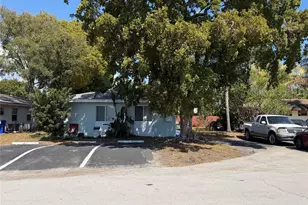 131 SW 14th Ct, Pompano Beach, FL 33060 - Photo 6