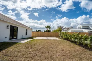 5048 SE Alicia St, Stuart, FL 34997 - Photo 30