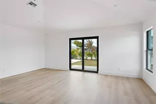 5048 SE Alicia St, Stuart, FL 34997 - Photo 14