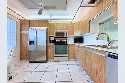 3102 Portofino Point #J3, Coconut Creek, FL 33066 - Photo 2