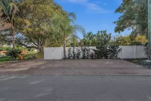 2016 NE 14th Ct, Fort Lauderdale, FL 33304 - Photo 44