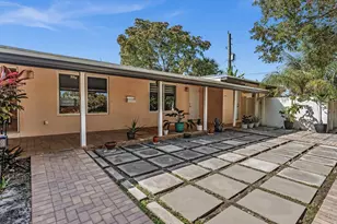 2016 NE 14th Ct, Fort Lauderdale, FL 33304 - Photo 1