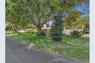 2016 NE 14th Court #2018/B, Fort Lauderdale, FL 33304 - Photo 2