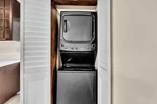 2016 NE 14th Ct, Fort Lauderdale, FL 33304 - Photo 16