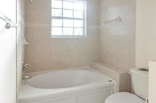 3811 NW 90th Way, Sunrise, FL 33351 - Photo 34