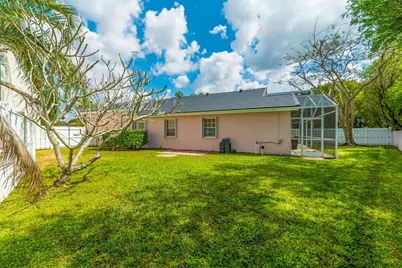98 Gables Boulevard, Weston, FL 33326 - Photo 24