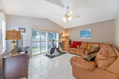 98 Gables Boulevard, Weston, FL 33326 - Photo 12