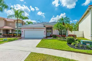 98 Gables Blvd, Weston, FL 33326 - Photo 1