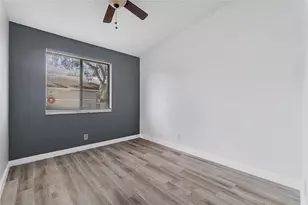 520 Woodgate Cir, Sunrise, FL 33326 - Photo 16