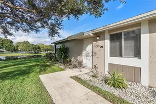 520 Woodgate Cir, Sunrise, FL 33326 - Photo 2