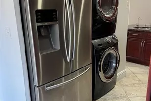 8336 NW 37th Pl, Sunrise, FL 33351 - Photo 12