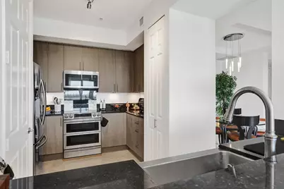 2601 NE 14th Avenue #401, Wilton Manors, FL 33334 - Photo 8