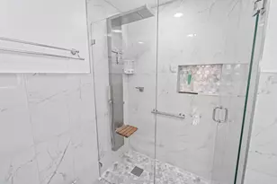 2597 W 73rd Pl, Hialeah, FL 33016 - Photo 32