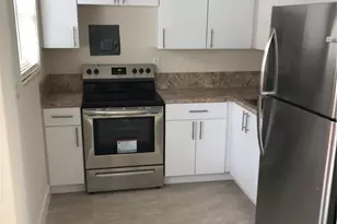 1575 SW 2nd St, Miami, FL 33135 - Photo 4