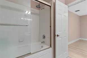 1186 SW 44th Ave, Deerfield Beach, FL 33442 - Photo 14