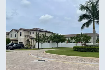 3465 W 110th Terrace, Hialeah, FL 33018 - Photo 2