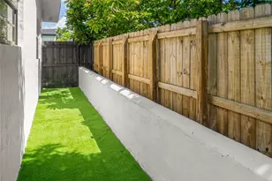 2724 SW 34th Ct, Miami, FL 33133 - Photo 32