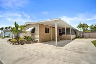 21411 NW 3rd St, Pembroke Pines, FL 33029 - Photo 2