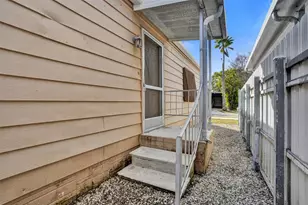 21411 NW 3rd St, Hollywood, FL 33029 - Photo 52
