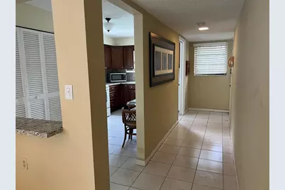 445 SE 21st Avenue #201, Deerfield Beach, FL 33441 - Photo 4
